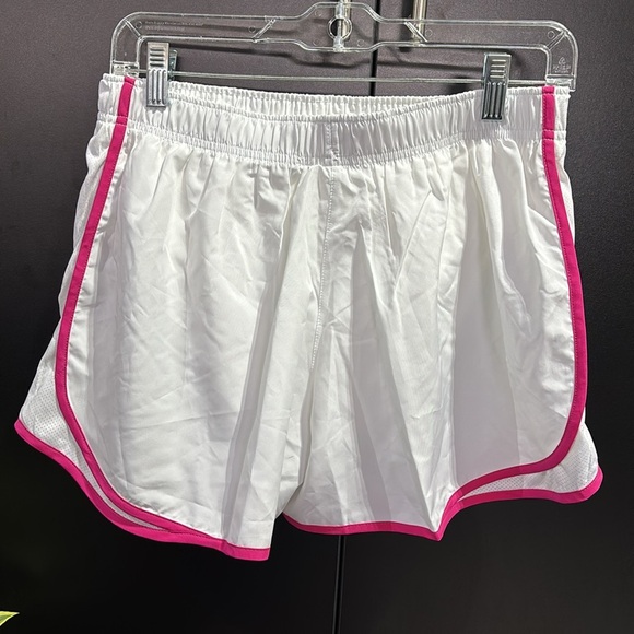 Nike Dri-Fit Running,panty lined,elastic drawstring waist,mesh side panel - Picture 4 of 9